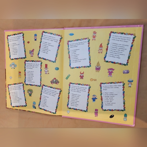 Look and Find Trolls Book, Vintage 1992 - Picture 2 of 7